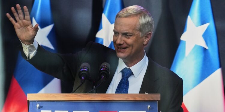 El nuevo presidente de Chile viajará a la Argentina para reunirse con Milei