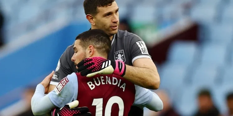 La celebración del Aston Villa en Birmingham: Emiliano Martínez destaca en la fiesta tras la Europa League