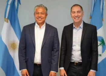 Diego Santilli se reúne con los gobernadores de Neuquén y Catamarca en el contexto de reformas electorales