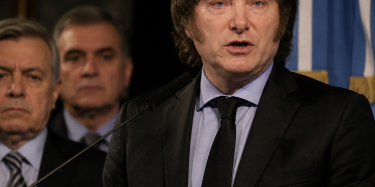 El Gobierno de Milei Justifica su Gestión en la OIT y Cuestiona a la CGT por Su Silencio con Alberto Fernández