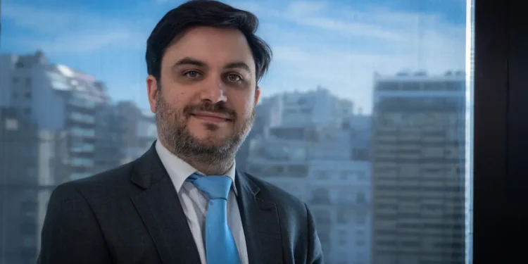 Marra le exigió por carta a Milei la renuncia de Manuel Adorni