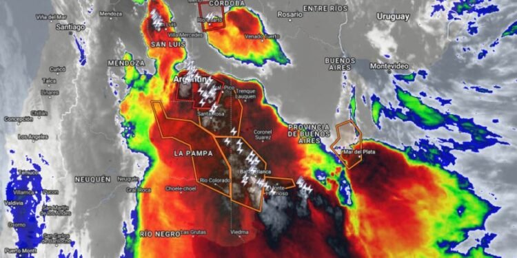 Se avecina una ciclogénesis que provocará el punto más frío de la semana, tormentas y ráfagas de 90 km/h: zonas afectadas