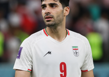 Irán excluye a uno de sus goleadores del Mundial tras una polémica fotografía