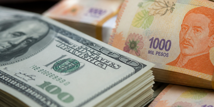 Cotización del dólar oficial y dólar tarjeta al 10 de junio