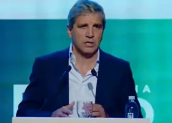 Caputo ante empresarios de la construcción: ‘Es hora de perderle el miedo a lo adverso’
