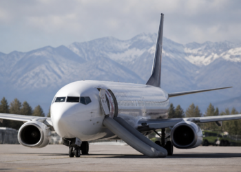 Incidente aéreo: dos vuelos que partieron de Chile hacia Brasil efectuaron aterrizajes de emergencia en Mendoza