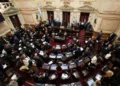Los libertarios intentan nuevamente aprobar la Ley de Tierras mientras el proyecto de Zonas Frías queda en suspenso