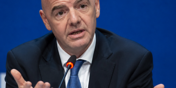 La defensa del presidente de la FIFA ante críticas y teorías conspirativas sobre el Mundial