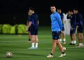 Con Inglaterra en el horizonte, Scaloni prueba formaciones pero aún no decide el equipo para la semifinal del Mundial 2026