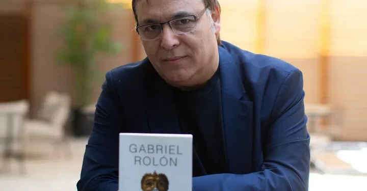 Gabriel Rolón: “La felicidad es un concepto complejo que involucra tanto nuestras propias decisiones como influencias externas”