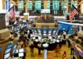 Las acciones argentinas en alza y reducción del riesgo país
