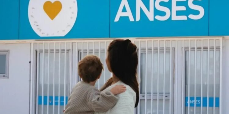 Incremento de la AUH y otras prestaciones sociales en agosto de 2026