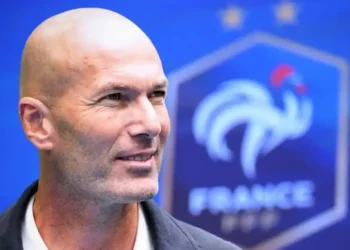Zinedine Zidane asume como nuevo director técnico de la selección francesa tras el ciclo de Didier Deschamps