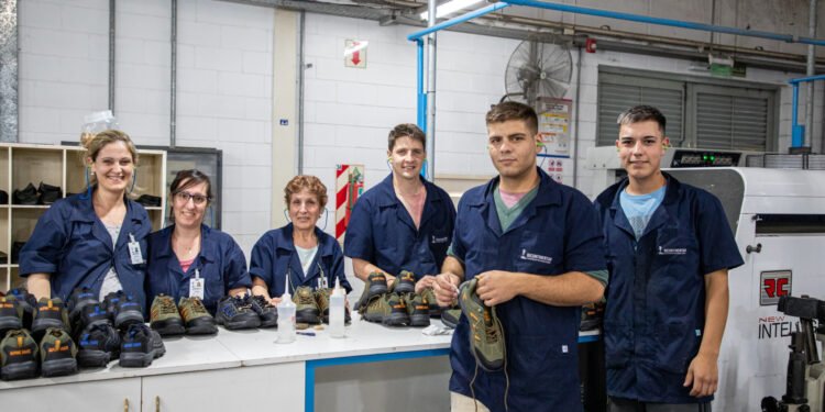Más que un sueldo: las prioridades de los jóvenes al elegir trabajo