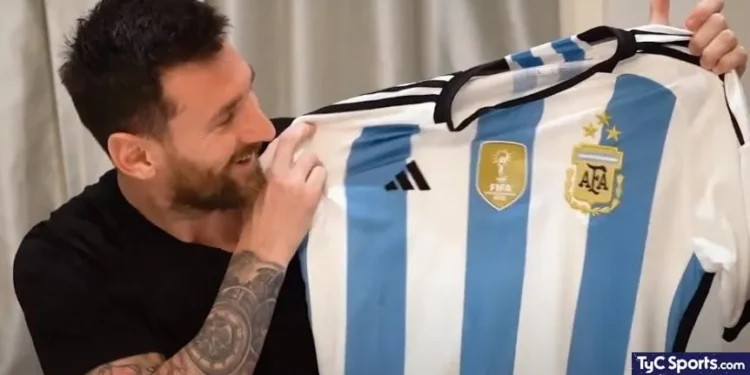 El furor por la camiseta de Messi: incremento de ventas tanto en Argentina como en el exterior, escasez de stock y aumento de falsificaciones en la calle