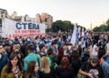 Agosto comienza con elevada conflictividad social para el Gobierno, marcado por un paro docente y movilizaciones