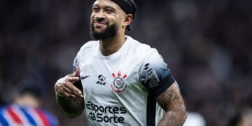 Controversia en Brasil: Corinthians rescindió el contrato de Memphis Depay