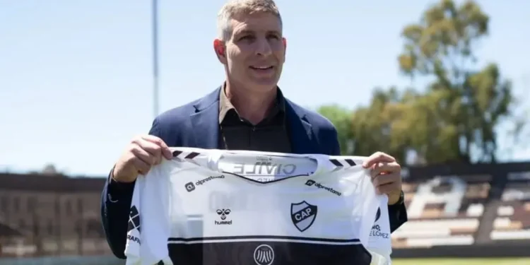 Martín Palermo regresa a Platense como nuevo director técnico: un desafío ante la adversidad