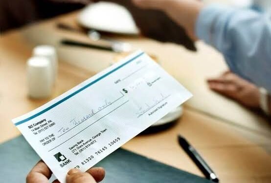 Aumento de cheques rechazados: junio cerró con 160.000
