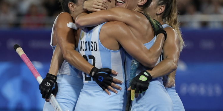 Leonas y Leones cumplen su primera misión en el Mundial de hockey sobre césped y buscan avanzar más lejos