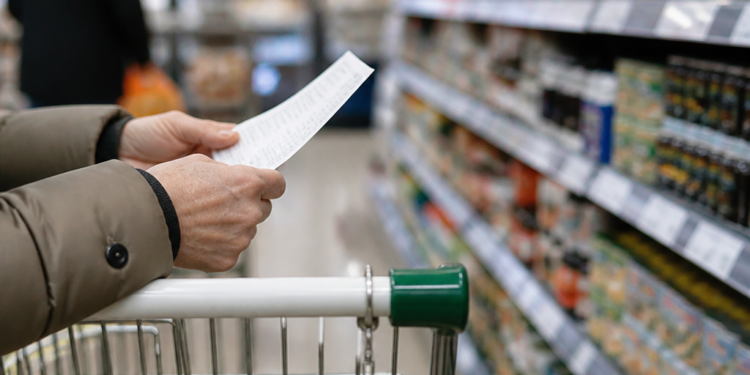 El Gobierno proyecta una inflación por debajo del 1,5% mensual, pero el mercado mantiene expectativas más altas