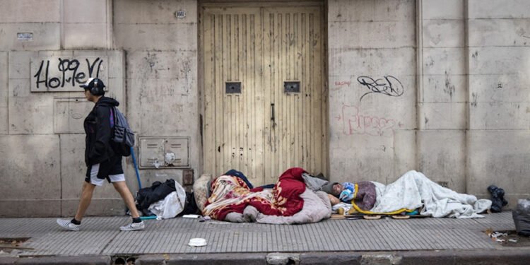Pobreza: anticipan una suba y estiman que podría superar el 31% en el primer semestre de 2026