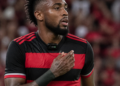 El curioso dispositivo de luz verde utilizado por un jugador del Flamengo