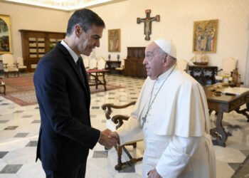 El conflicto entre el Gobierno y la Iglesia se intensifica a un mes de la llegada del Papa
